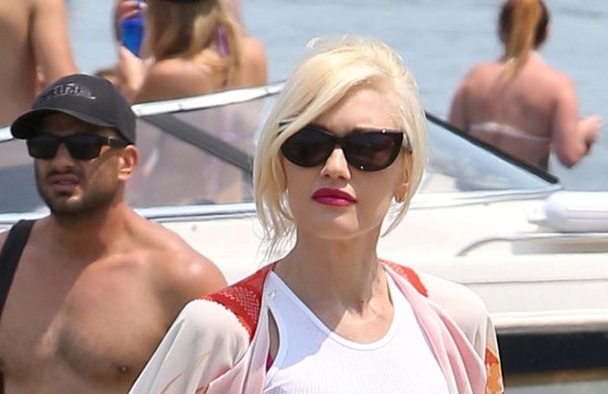 «Καυτή» μαμά η Gwen Stefani