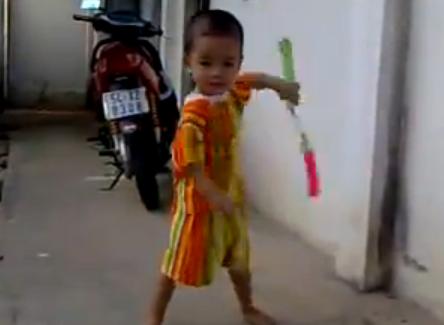 Ο πιτσιρικάς… Bruce Lee!