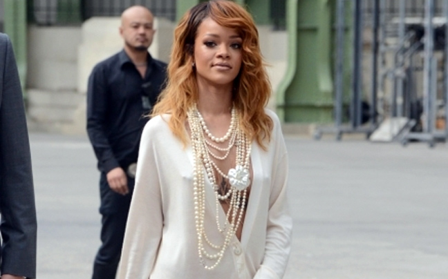 Η Rihanna θέλει να αγοράσει τη Λίβερπουλ