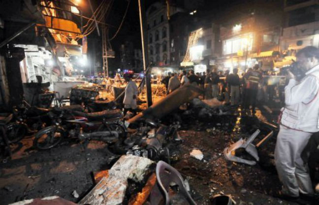 Τουλάχιστον 6 νεκροί από επίθεση καμικάζι-βομβιστή στο Πακιστάν