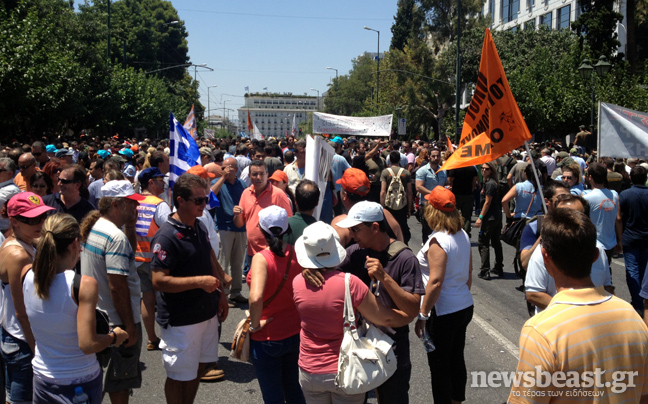 Συνεχίζουν τη διαμαρτυρία τους Δημοτική Αστυνομία και ΠΟΕ-ΟΤΑ