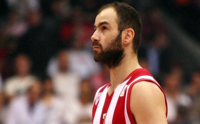 Ανακοινώνει Σπανούλη και συνεχίζει