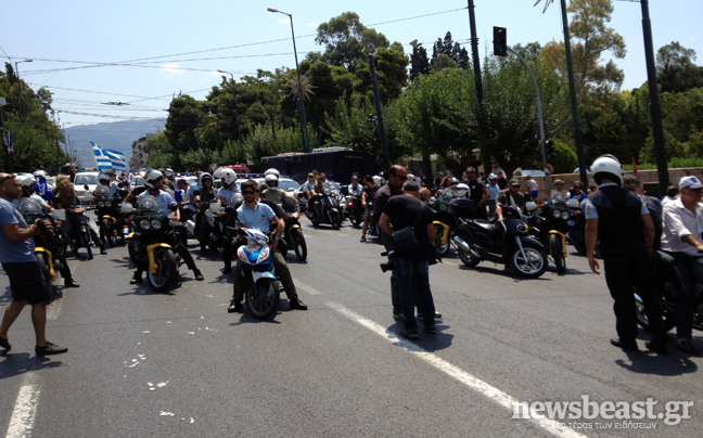 Κυκλοφοριακό κομφούζιο στο κέντρο της Αθήνας