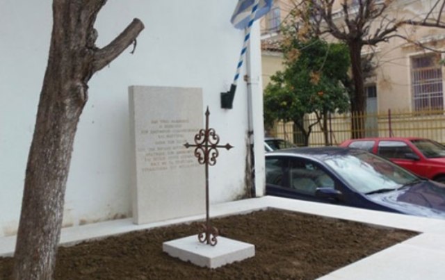Βεβήλωσαν τον τάφο του επισκόπου Ιωσήφ Ρωγών στο Μεσολόγγι
