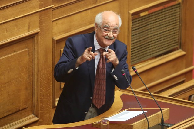 Κακλαμάνης: «Ναι» στην Ελλάδα μέσα στην Ευρώπη