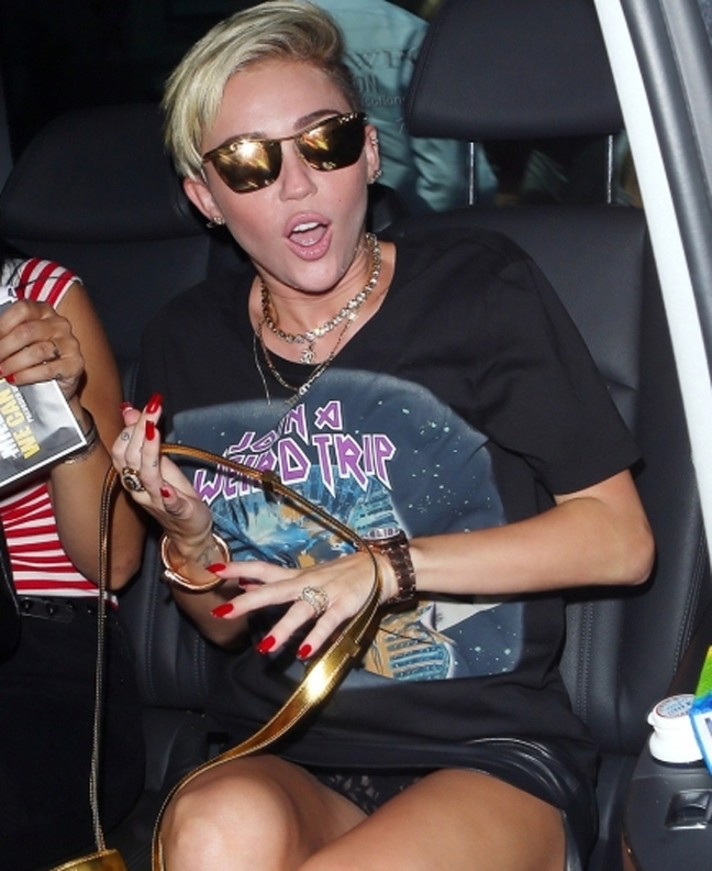 Upskirt για τη Miley Cirus