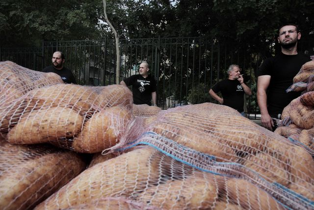 Σε άλλο μέρος θα μοιράσει τρόφιμα η Χρυσή Αυγή