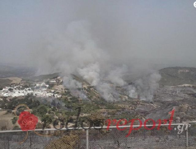 Στις φλόγες η Ρόδος, ενισχύονται οι πυροσβεστικές δυνάμεις