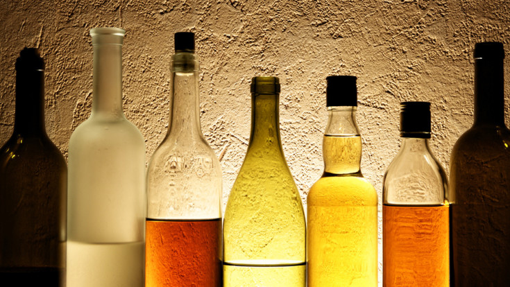 Μειωμένη η παραγωγή της βιομηχανίας αποσταγμένων αλκοολούχων ποτών