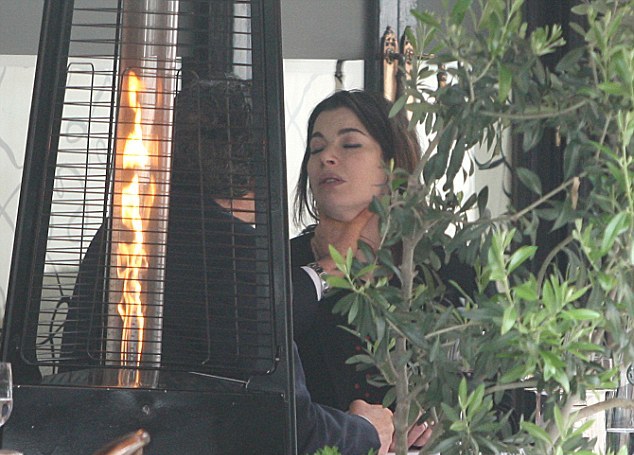 Χωρίζει η Nigella Lawson