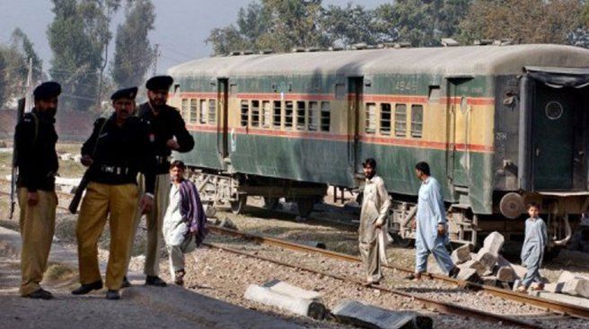 Εξερράγη βόμβα σε τουαλέτα τρένου στο Πακιστάν