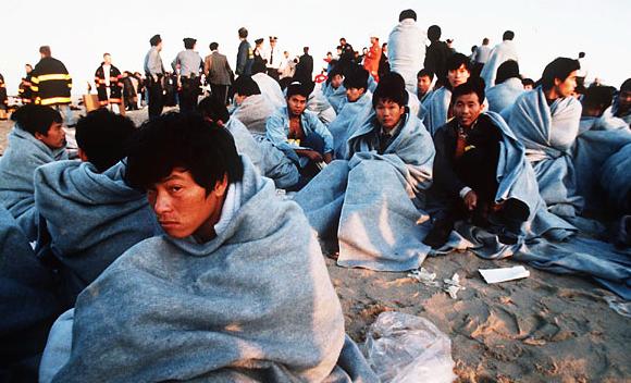 Εξαρθρώθηκε δίκτυο μεταφοράς Κινέζων λαθρομεταναστών