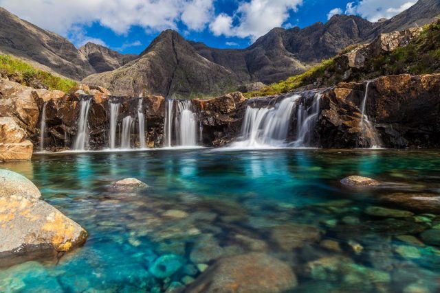 Οι παραμυθένιες πισίνες της φύσης,Fairy Pools..στη Σκωτία!(photos)