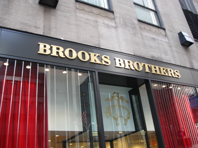 H  Brooks Brothers ντύνει την INTER