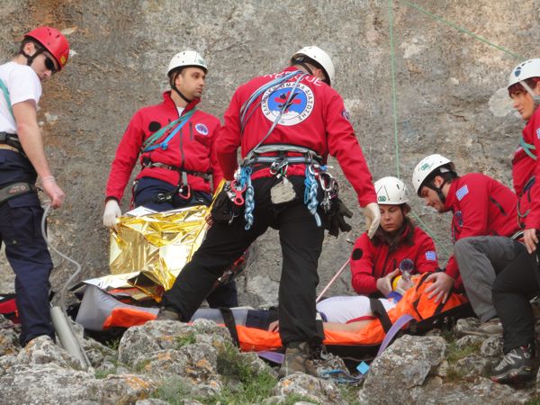 «ΌΧΙ» στην συλλήβδην καταδίκη των ΜΚΟ λέει η η Ελληνική Ομάδα Διάσωσης