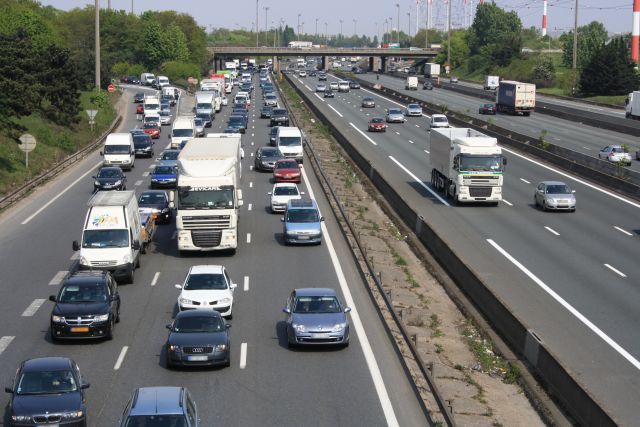 Την επόμενη Δευτέρα θα ανοίξει η εφαρμογή για τα τέλη