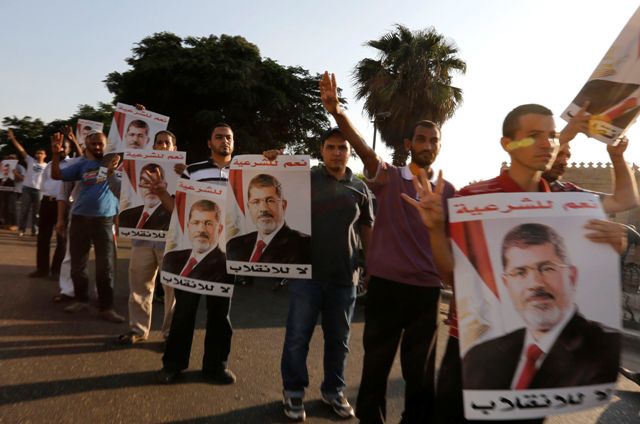 Πορεία οπαδών του Μόρσι προς το Ανώτατο Δικαστήριο