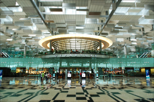 Μεγαλώνει το αεροδρόμιο της Σιγκαπούρης