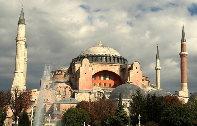 «Ολίσθημα της Τουρκίας η μετατροπή της Αγίας Σοφίας σε τζαμί»