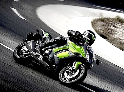 Ανανεώνεται το Kawasaki Z1000SX