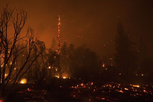 Μεγάλη πυρκαγιά στα Κουνινά Αιγιαλείας