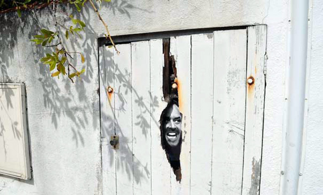 Δρόμοι και τοίχοι με χαρακτήρα