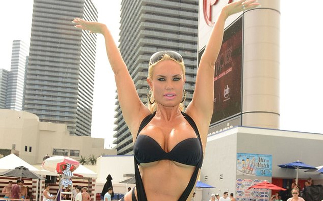 Το ανύπαρκτο μαγιό της Coco Austin