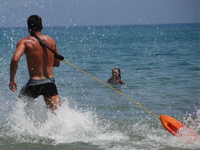 Ναυαγοσώστης έσωσε γυναίκα σε παραλία του Ηρακλείου