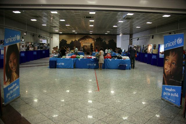 Ολοκληρώνεται σήμερα το bazaar της Unicef στο Σύνταγμα