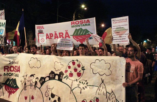 Διαδήλωση κατά χρυσωρυχείου στη Ρουμανία