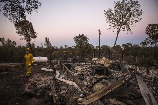 Ένας νεκρός στη φωτιά στην Καλιφόρνια