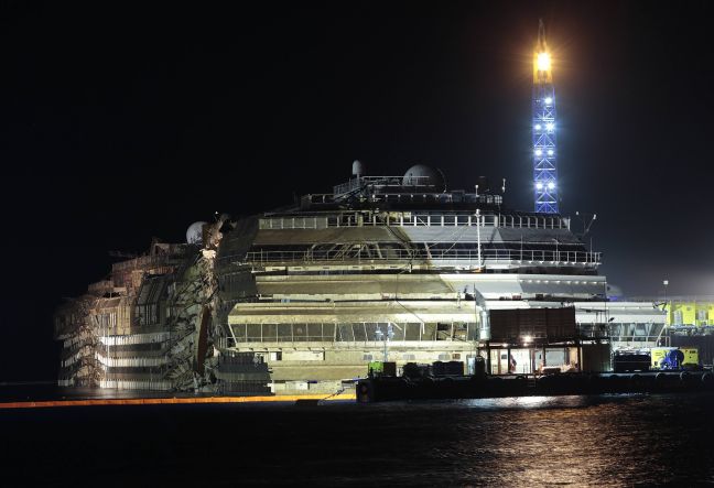 Υποδέχτηκαν την ανέλκυση με ιαχές