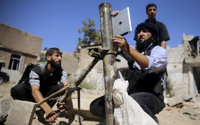 Τα iPad στην υπηρεσία των Σύρων μαχητών