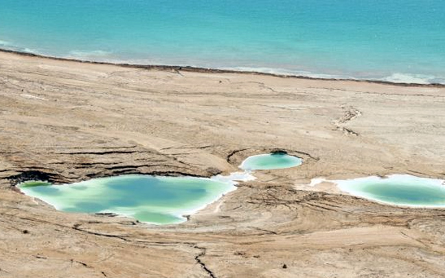 Η Νεκρά Θάλασσα&#8230; πεθαίνει