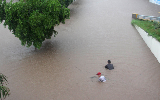 Στο έλεος πλημμυρών και κατολισθήσεων το Μεξικό