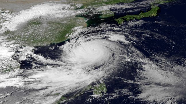 Στο έλεος του τυφώνα Φιλιππίνες-Ταϊβάν