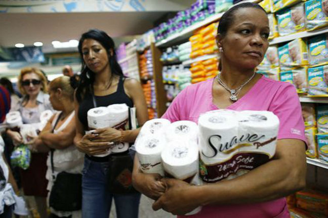 Συνεχίζεται το πρόβλημα με το χαρτί υγείας στη Βενεζουέλα