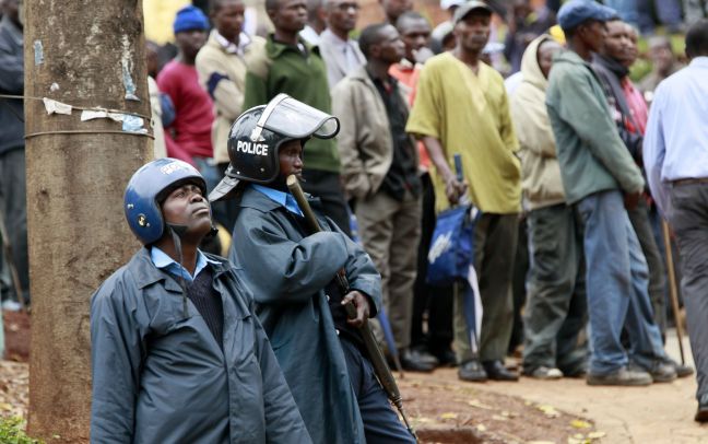 Δέκα άτομα ανακρίνονται για την επίθεση στην Κένυα