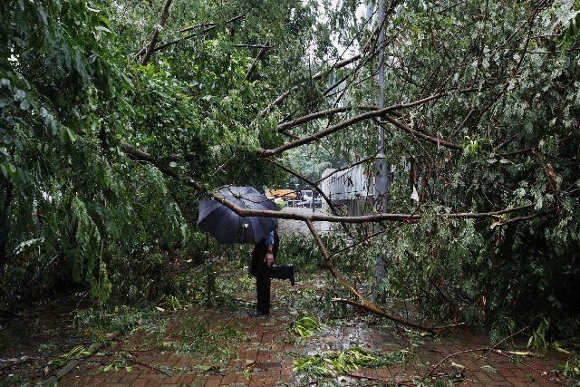 Φονικό το πέρασμα του τυφώνα Ουσάγκι