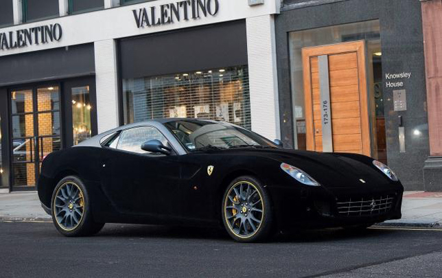 Πάρε αυτή τη Ferrari και όταν πιάσει βροχή θα κλαις με μαύρο...Βελούδο! [photos] 