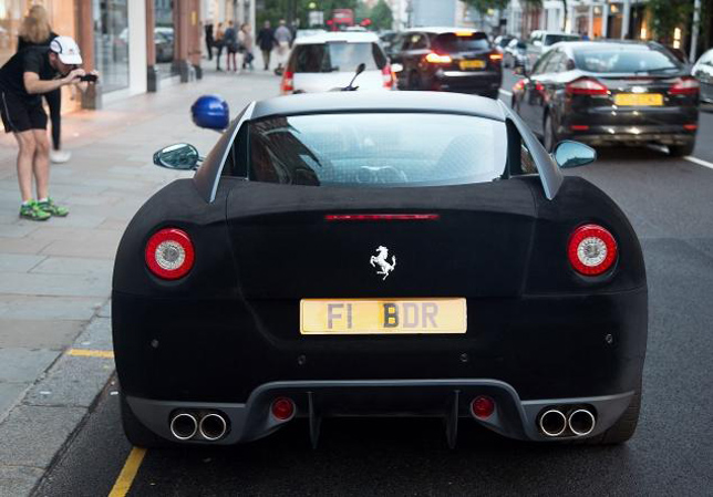 Πάρε αυτή τη Ferrari και όταν πιάσει βροχή θα κλαις με μαύρο...Βελούδο! [photos]  