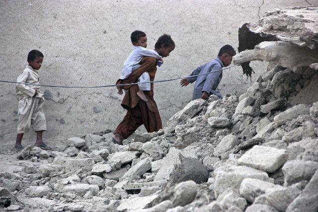 Τουλάχιστον 4 νεκροί και περίπου 100 τραυματίες από τον σεισμό στο Αφγανιστάν