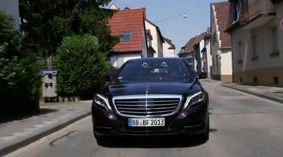 Η Mercedes S-Class οδηγείται&#8230; μόνη της