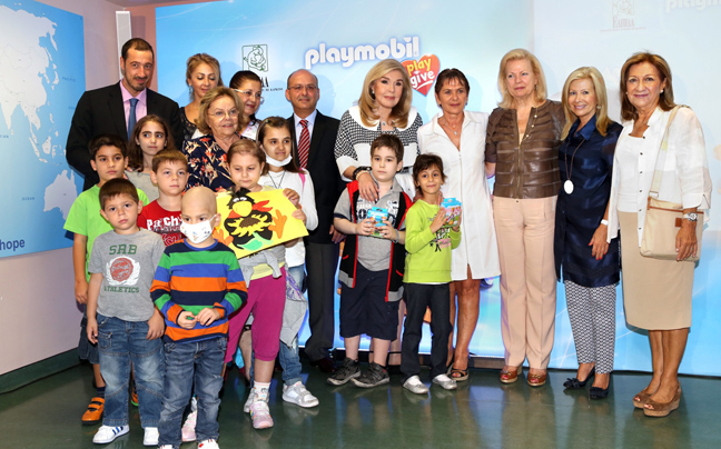 Επίσημη ανακοίνωση του PLAYMOBIL play & give 2013