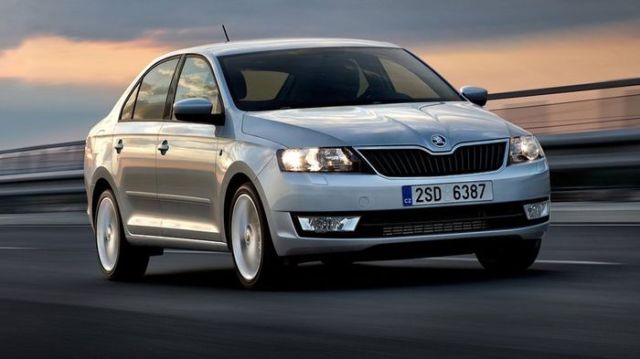 Έκδοση coupe του Rapid σκέφτεται η Skoda