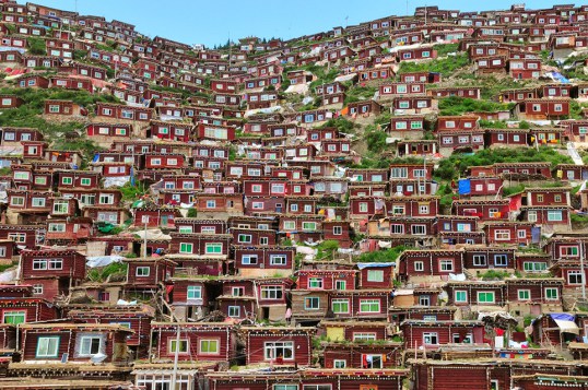 Η ζωή σε χωριά του Ιράν και του Θιβέτ