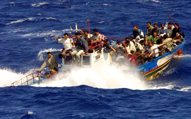 Περισσότεροι από 400 λαθρομετανάστες διασώθηκαν ανοιχτά της Σικελίας