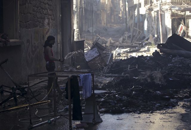 Συνεχίζονται οι συγκρούσεις στην κεντρική Συρία