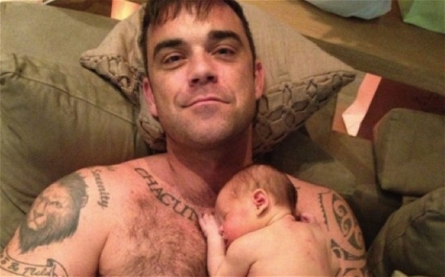 Απίστευτος χαζομπαμπάς ο Robbie Williams