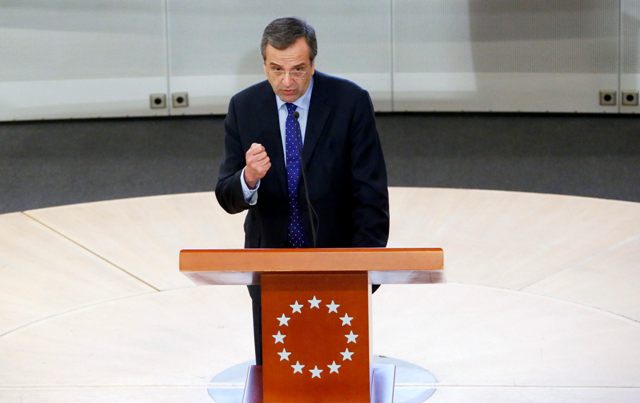 «Η ελληνική κοινωνία έχει εξαντληθεί από την οικονομική ύφεση»